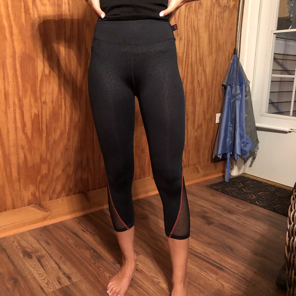 Marvel Cropped Leggings
